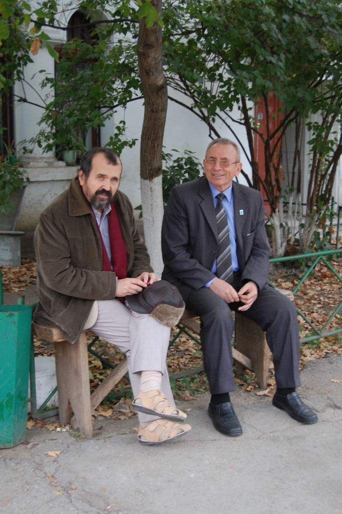 Eugen Bâzgu și Mihai Ursu, directorul general al Muzeului Național de Etnografie și Istorie Naturală